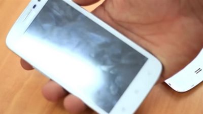 طريقة لشحن هاتفك باستعمال يدك فقط