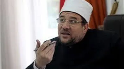 التحقيق في الاستيلاء على 5 آلاف دينار كويتي بأوقاف الإسماعيلية 