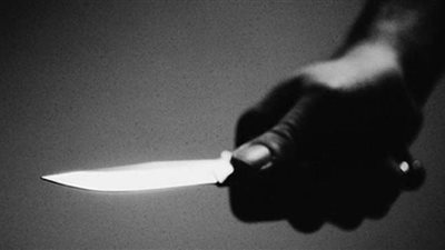 مشاجرة جماعية تنتهي بمقتل شاب طعناً بالخميس