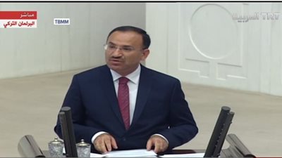 البرلمان التركي يعقد جلسة لبحث الاجراءات القانونية ضد الانقلابيين