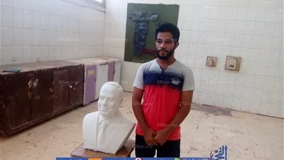 صاحب تمثال السيسي: لا أعرف سبب الهجوم الذي تعرضت له (فيديو وصور)