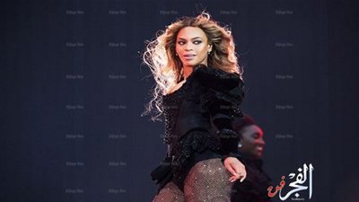 بيونسيه تشعل ملعب فرنسا الدولي بأغنية  Naughty Girl..(صور)