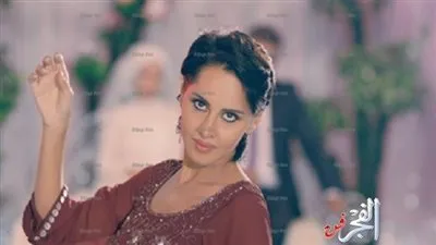 بصورة جريئة على الشاطيء.. ياسمين رئيس تثير غضب جمهورها 