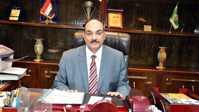 محافظ القليوبية يشكل لجنة عليا لإدارة الأزمات والكوارث والطوارئ 