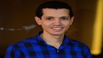 أحمــد متولــى يكتب: فنــان بدرجــة 