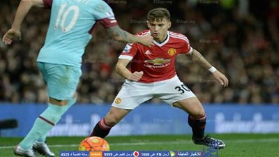 مانشستر يونايتد يعير فاريلا إلى فرانكفورت