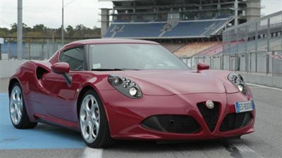 ألفا روميو تجري تعديلات خاصة لسيارتها 4C