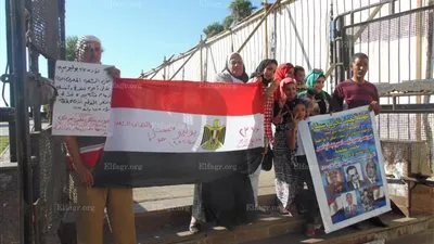 العشرات من أهالي الإسكندرية يحتفلون بذكرى 23 يوليو بميدان القائد إبراهيم (صور)