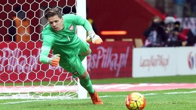 أرسنال يمدد إعارة حارس روما