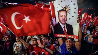 تركيا: التحقيق مع أشخاص يزعمون أن الانقلاب 