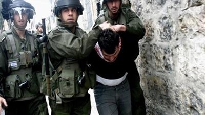إسرائيل تعتقل 9 فلسطينيين في الضفة الغربية