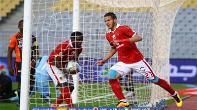 صورة.. أول خطأ ساذج في انضمام رمضان صبحي لستوك سيتي