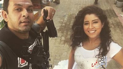 آيتن عامر مع زوجها في كواليس 