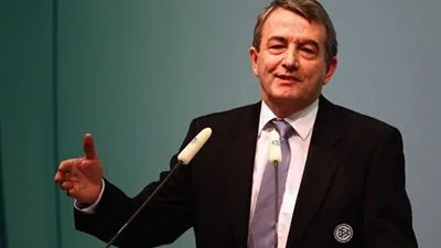 إيقاف رئيس الاتحاد الألماني السابق بسبب مونديال 2006