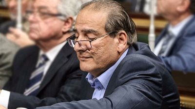 نائب برلماني: الحكومة أعطت فرصة 