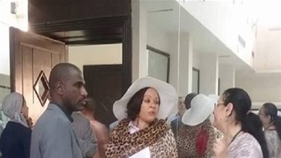 مستشار وزارة الثقافة الكاميرونية تزور مسارح أكاديمية الفنون