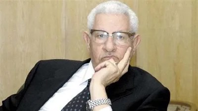 مكرم محمد أحمد: روسيا لن تفرط في مصالحها بمصر