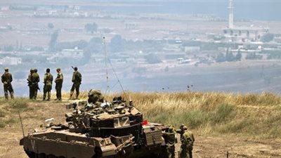  إسرائيل تقصف الجولان رداً على سقوط قذائف من سوريا