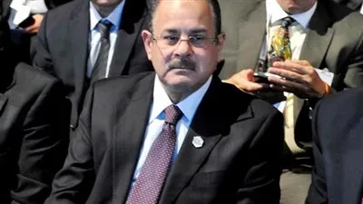 وزير الداخلية يشارك فى عزاء حكمدار القاهرة بالدراسة