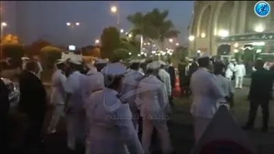 مدير أمن القاهرة يصل مسجد الشرطة لتقديم العزاء في حكمدار العاصمة (فيديو)
