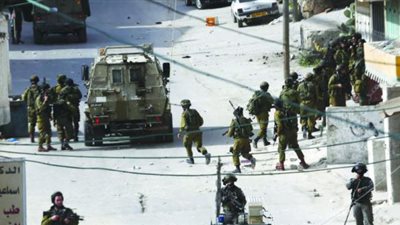 جيش الاحتلال الإسرائيلي يقتحم إحدى القرى الفلسطينية شمال القدس