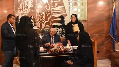 محافظ أسوان يستدعي مدير مشروع العون الغذائي بعد شكاوى المواطنين (صور)