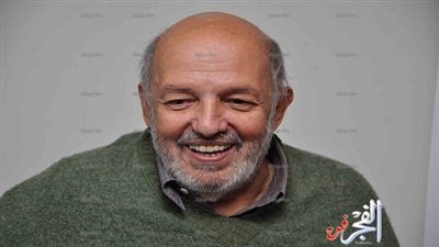 السفارة البريطانية بالقاهرة تنعي محمد خان 