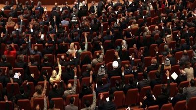 البرلمان التركي يشكل لجنة للتحقيق في أحداث محاولة الانقلاب الفاشلة