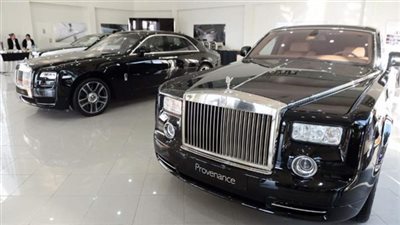 صالات مخصصة لبيع سيارات 