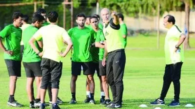 تواصل معسكر الحكام بتكثيف التمارين البدنية والعملية في التشيك