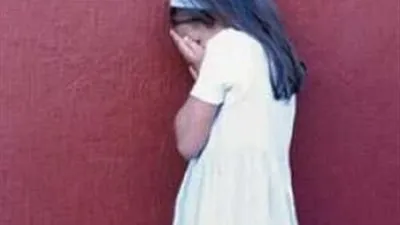 طالبة ثانوي تتغيب عن منزلها بقها لعلاقتها الآثمة مع عامل بالإسكندرية 