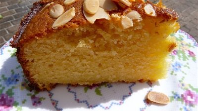 طريقة عمل كيك باللوز والبرتقال