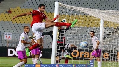 4 عقد فكها الأهلى بالفوز على الوداد