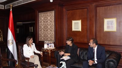 مديرة مكتب الوكالة الفرنسية للتنمية بالقاهرة تبحث سبل التعاون مع الحكومة المصرية