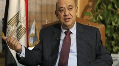 وزير السياحة يقرر إرسال لجنة لإجراء الفحص الفنى للأتوبيسات السياحية بالأقصر 