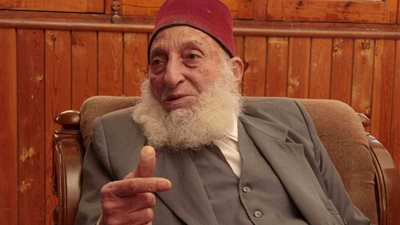 قائد المقاومة الشعبية بالسويس يعترض على قرار الخطبة المكتوبة 