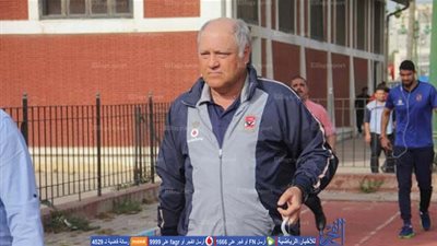 طاهر يحسم مع مارتن يول ملف الراحلين عن الأهلي   