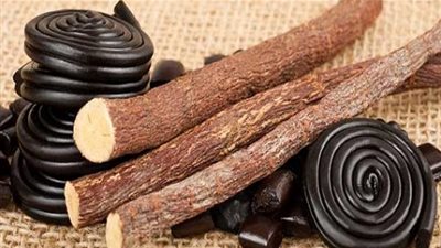  للعرقسوس 4 حلول فعالة لعلاج العديد من الأمراض الجلدية 