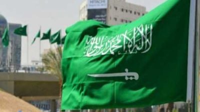 الاحتياطات الأجنبية السعودية تفقد أكثر من 100 مليار دولار خلال عام