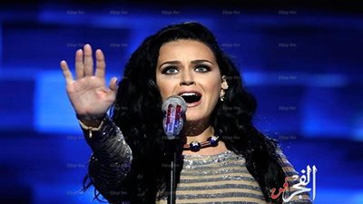 كاتي بيري تغنى لهيلاري كلينتون فى المؤتمر الوطني الديمقراطي