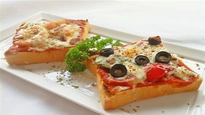 طريقة تحضير بيتزا التوست الشهية  
