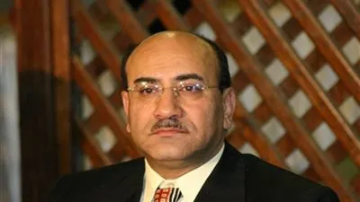 نواب يهاجمون 