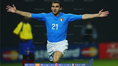 مفاجآة.. فييري يعود للملاعب من جديد   