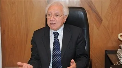 فقيه دستوري: خلافات المسلمين والمسيحيين في المحافظات ليست 