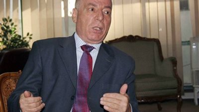 وزير الثقافة: 