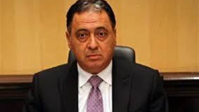وزير الصحة خلال جولته بالأقصر يوافق على التعاقد مع الأطباء بنظام 
