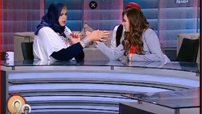 إيمان عزالدين تتحدى بطلة العالم في 