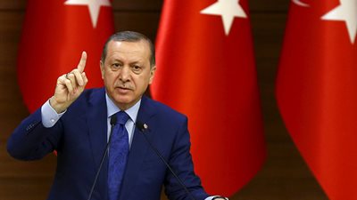 تركيا تطرد 1300 جندي من الجيش وتغلق المزيد من المدارس العسكرية 