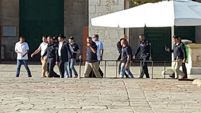 مستوطنون يقتحمون الأقصى