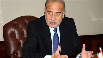 رئيس الوزراء يدعو المواطنين للإكتفاء بطفلين لمواجهة أزمة الزيادة السكانية